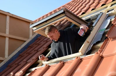 Pose de fenêtres de toit Velux à Lussat